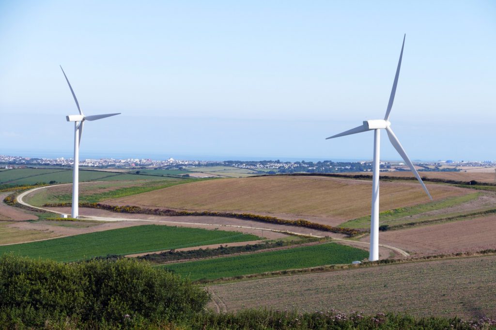 Top 5 Industrial Wind Turbine Benefits