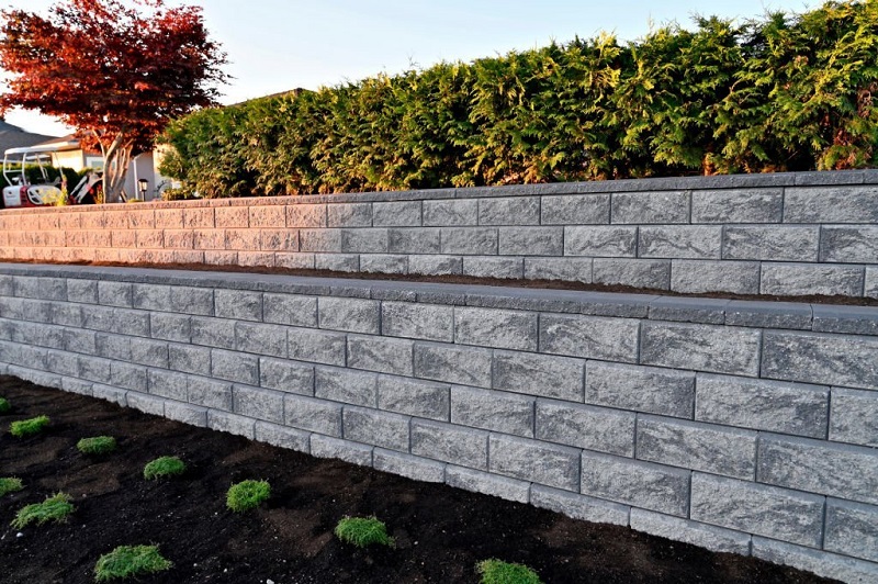 Get Along with The Best Types of Retaining Wall to Give Out a Try